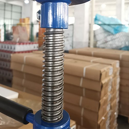 Bold Lead screw