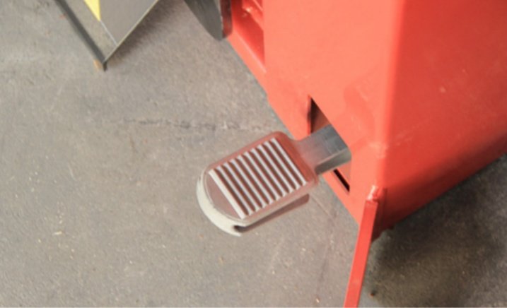 Tire support groove